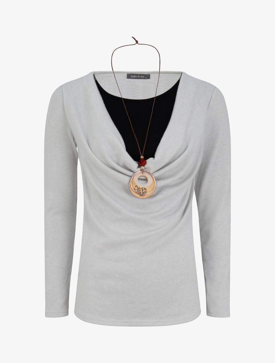 Pull à col bénitier et t-shirt en trompe l&
