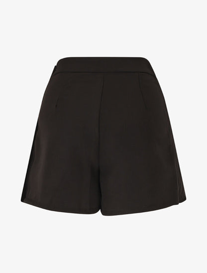 Short plissé trompe-l&