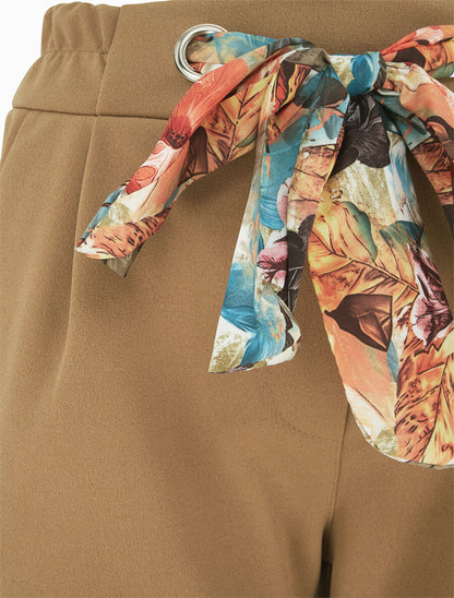 Pantalon slim à noeud fleuri - Camel - 3