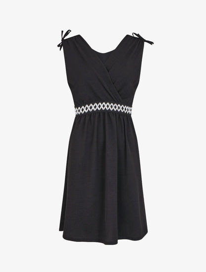 Robe uni à taille élastiquée - Noir - 4