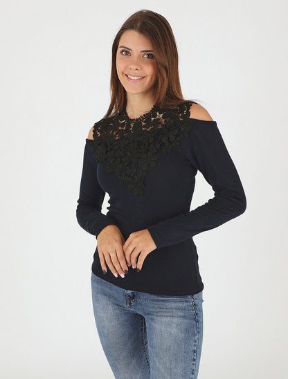 Pull droit à épaules dénudées et crochet - Marine - 4