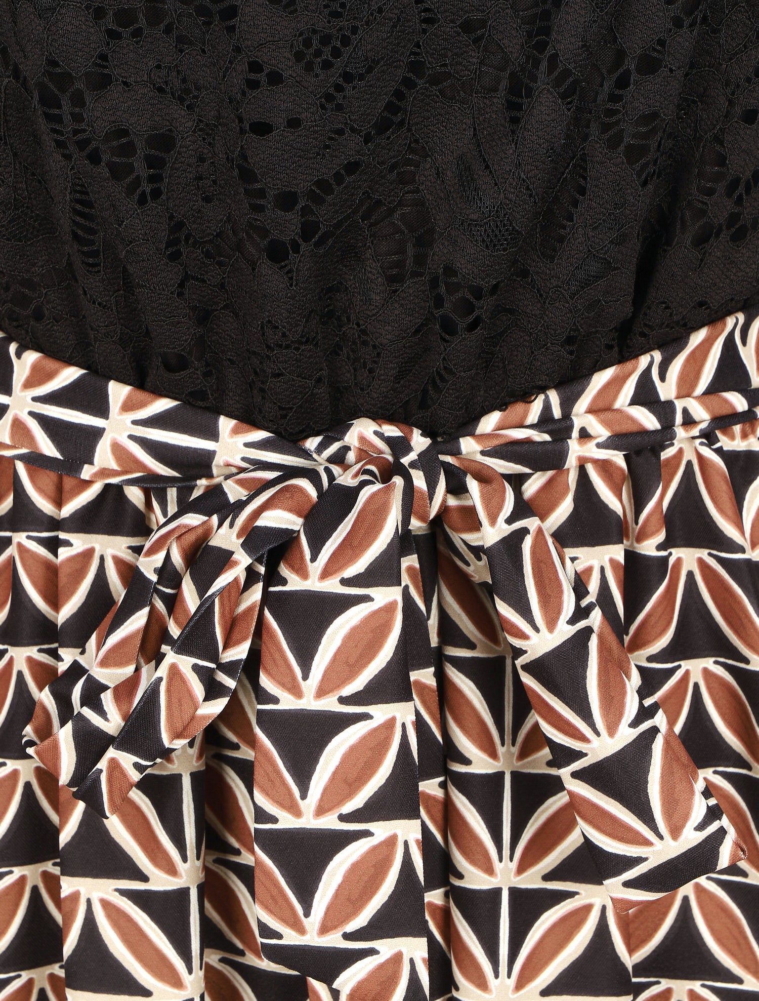 Robe évasée dentelle et imprimé graphique - Noir - 3