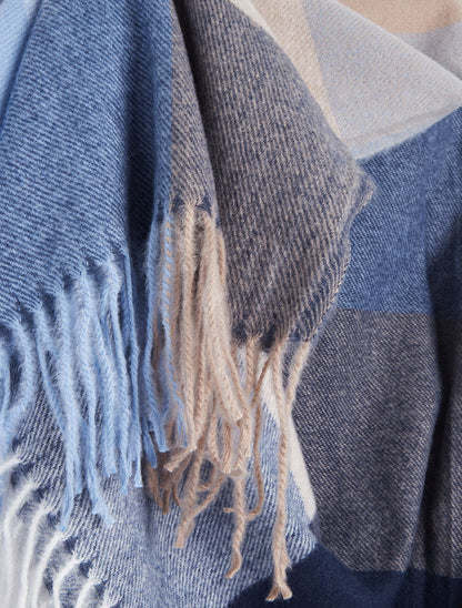 Echarpe à carreaux et bords à franges - Bleu ciel - 3