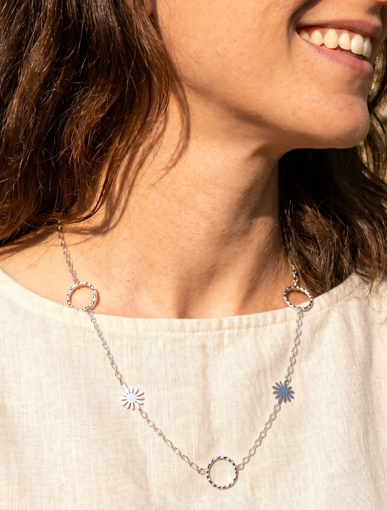 Collier en à cercles et petites fleurs - Argent - 1