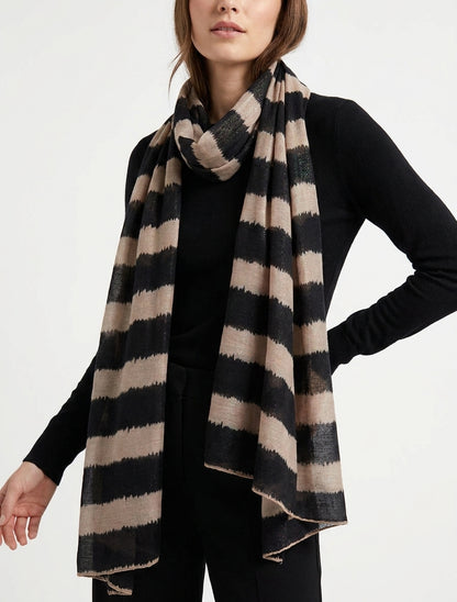 Sciarpa in cotone misto con stampa a righe con tocchi iridescenti. - Nero