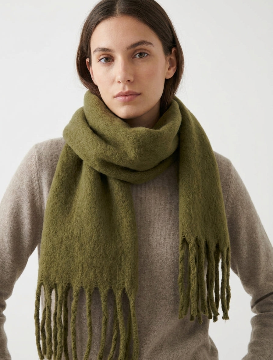Sciarpa di lana soffice con frange - Cachi