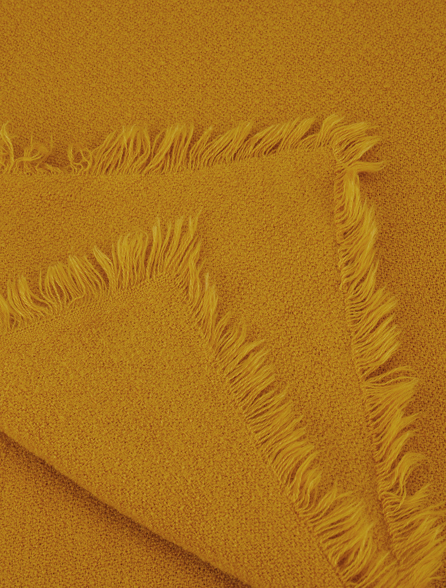 Foulard uni à bords effilochés - Jaune moutarde - 3