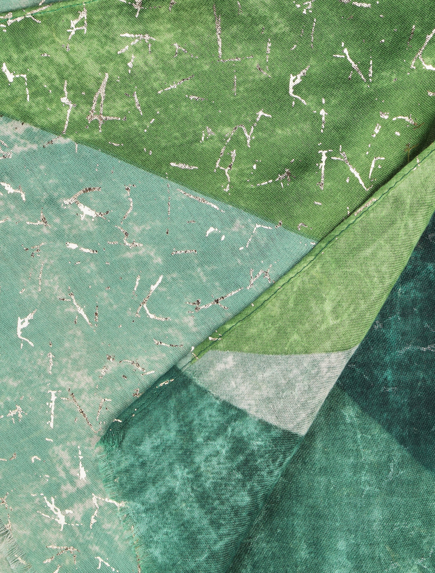 Echarpe à imprimé géométrique à détail irisé - Vert - 3
