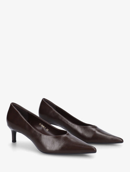 Escarpins en simili et bouts pointus - Marron - 4
