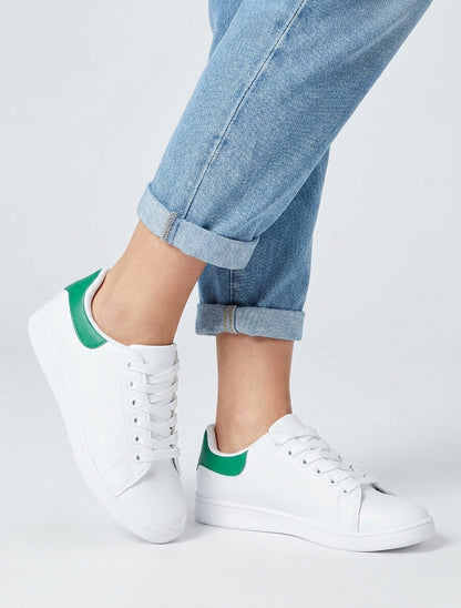 Sneakers basici con rinforzo a contrasto - Verde