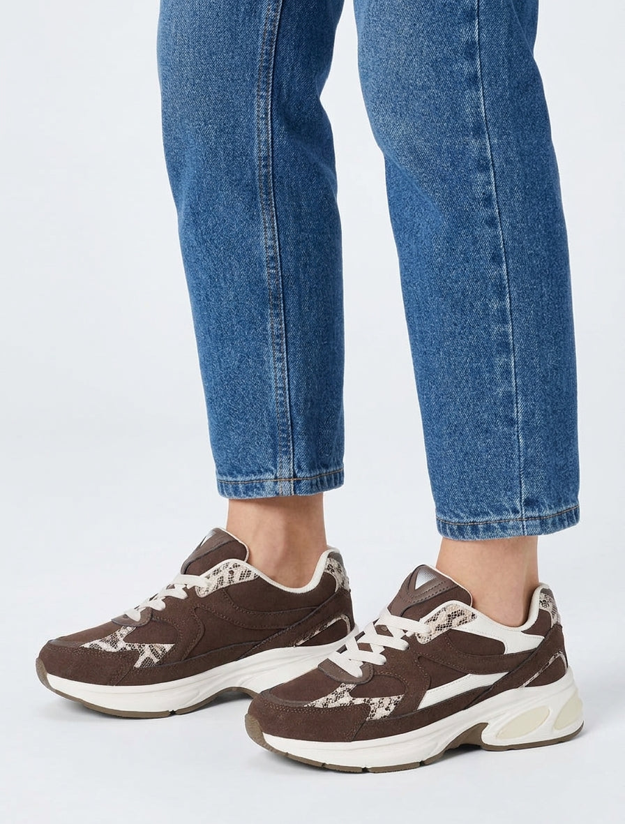 Sneakers in camoscio con inserto leopardato - Cioccolato