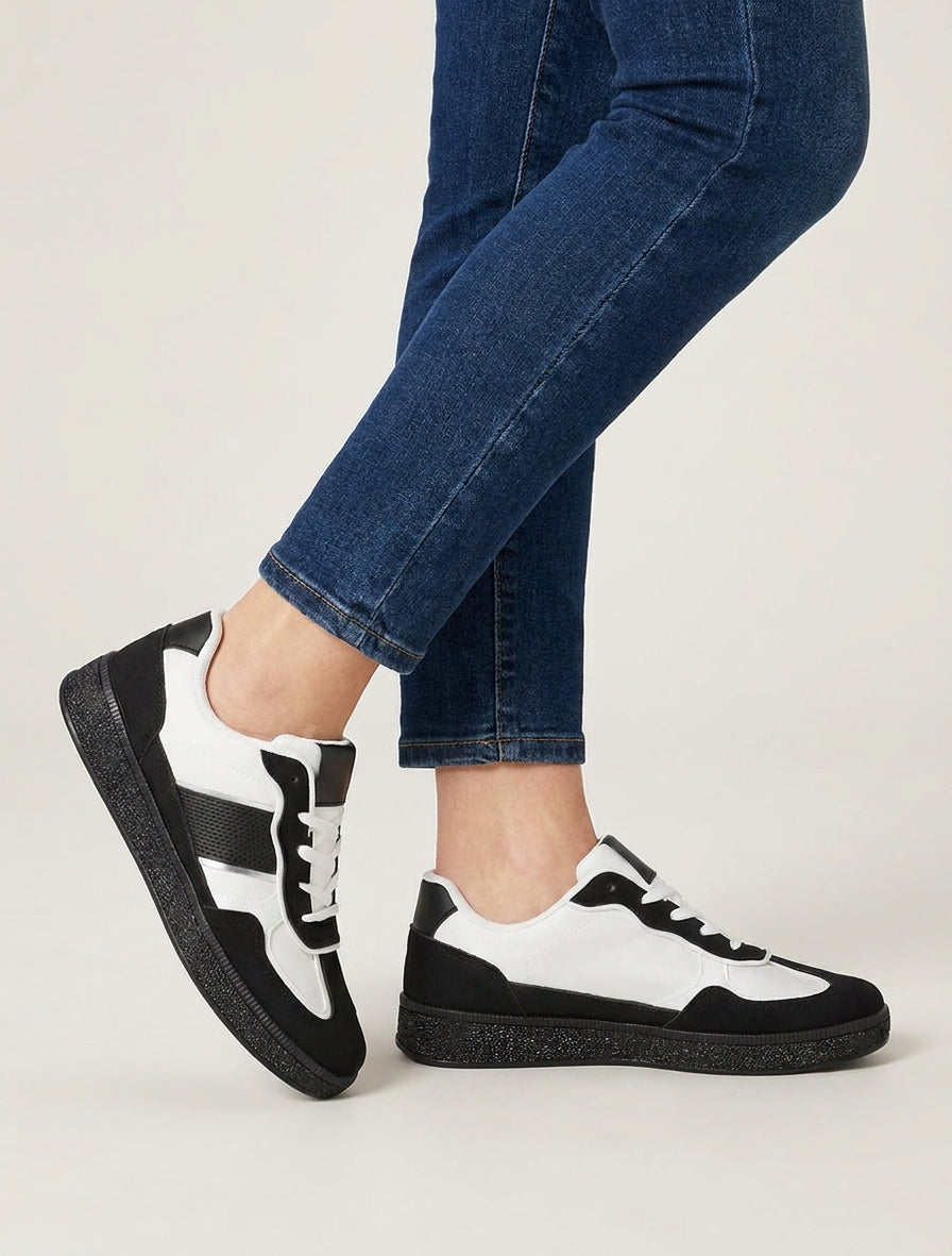 Sneakers in similpelle con rinforzo a contrasto - Nero