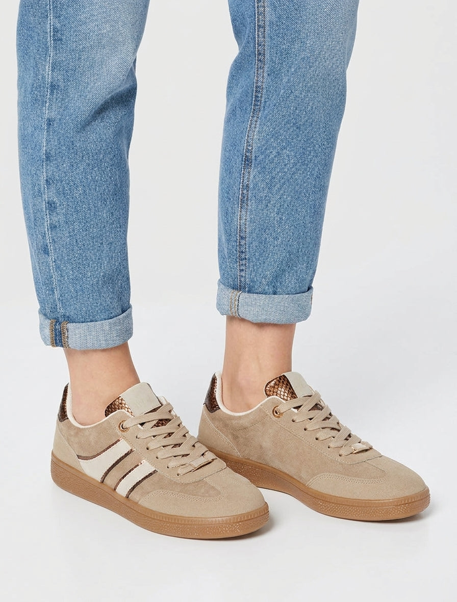 Sneakers in camoscio con bande e inserti pitone - Beige