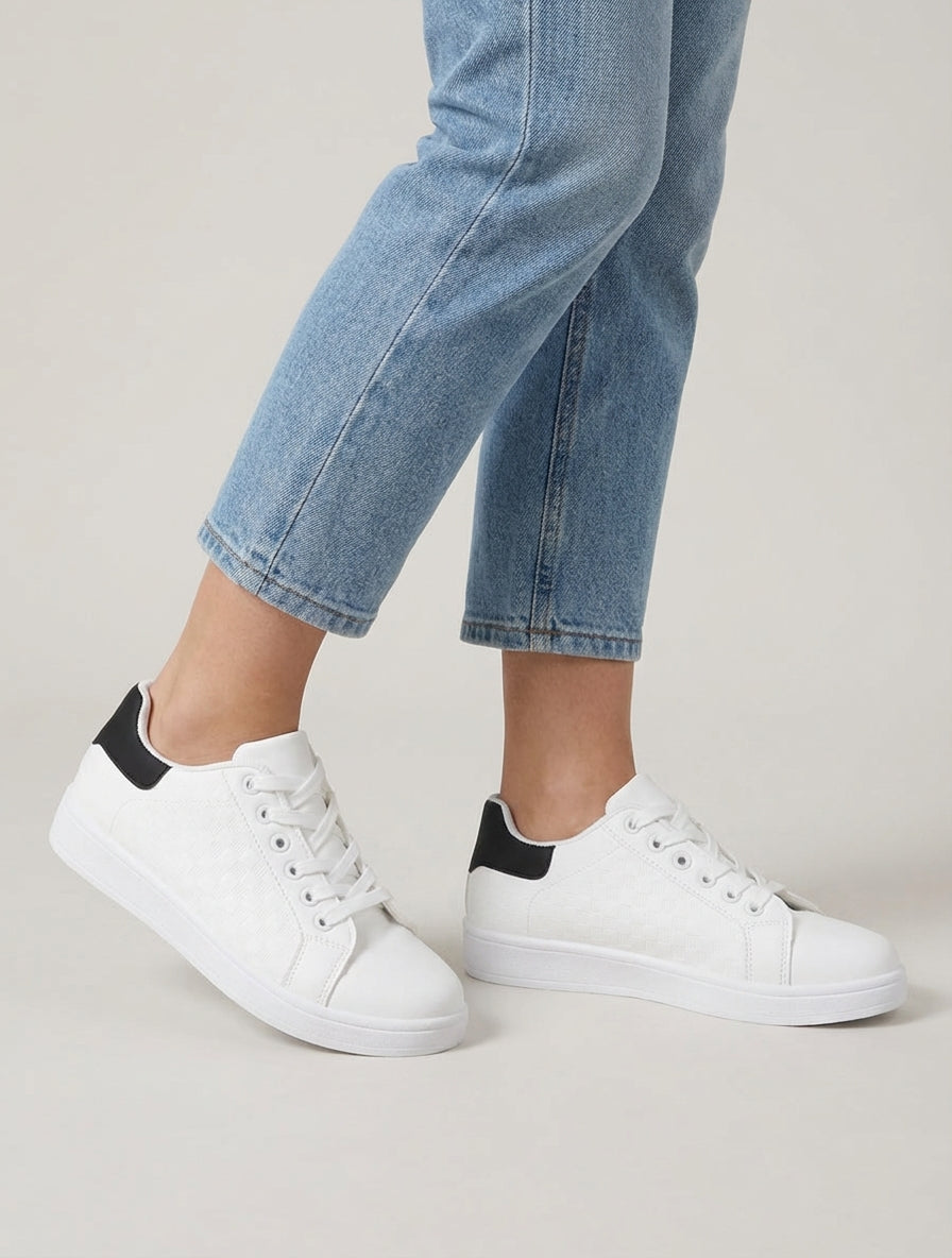 Sneakers in finta pelle a motivo a scacchi - Nero/bianco