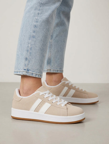 Sneakers effetto nabuk con bande a contrasto - Beige