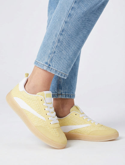 Sneakers in similpelle effetto intrecciato - Giallo