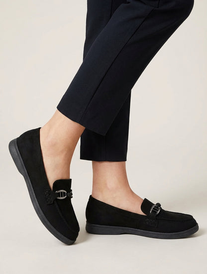 Mocassini in camoscio sintetico con fibbia decorativa - Nero
