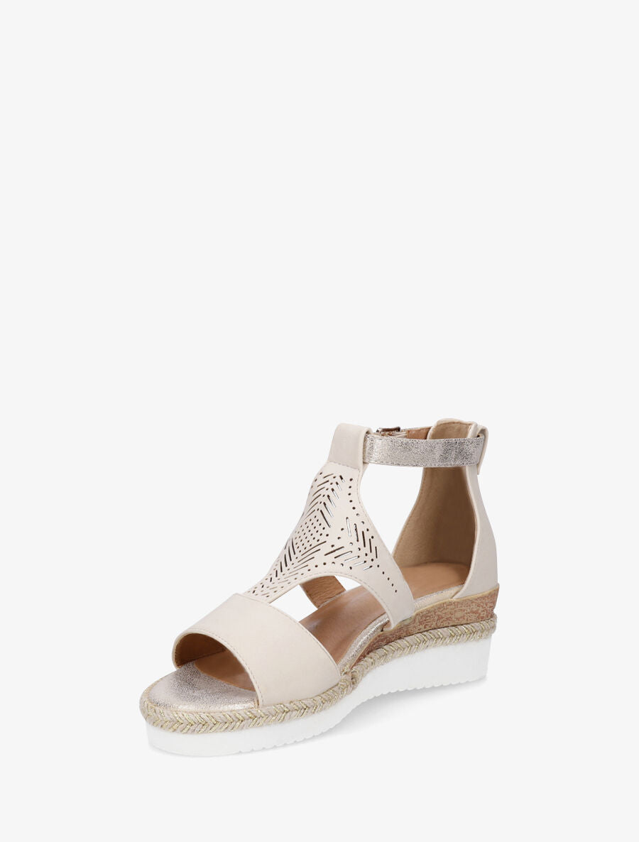 Sandales compensées et ajourée - Beige - 3