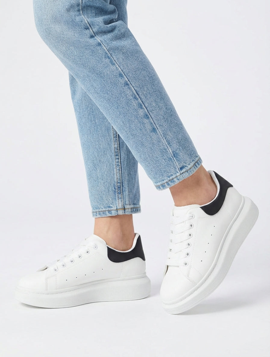 Sneakers con rinforzo a contrasto - Bianco/nero