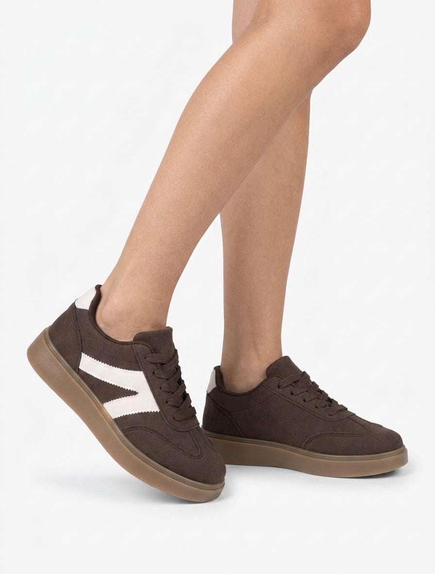 Sneakers con suola in gomma - Marrone