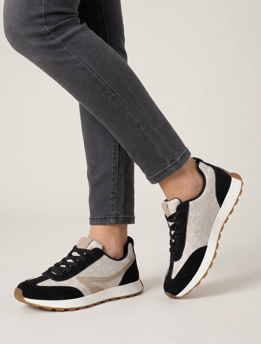 Sneakers con inserto in tessuto ed effetto nabuk - Nero