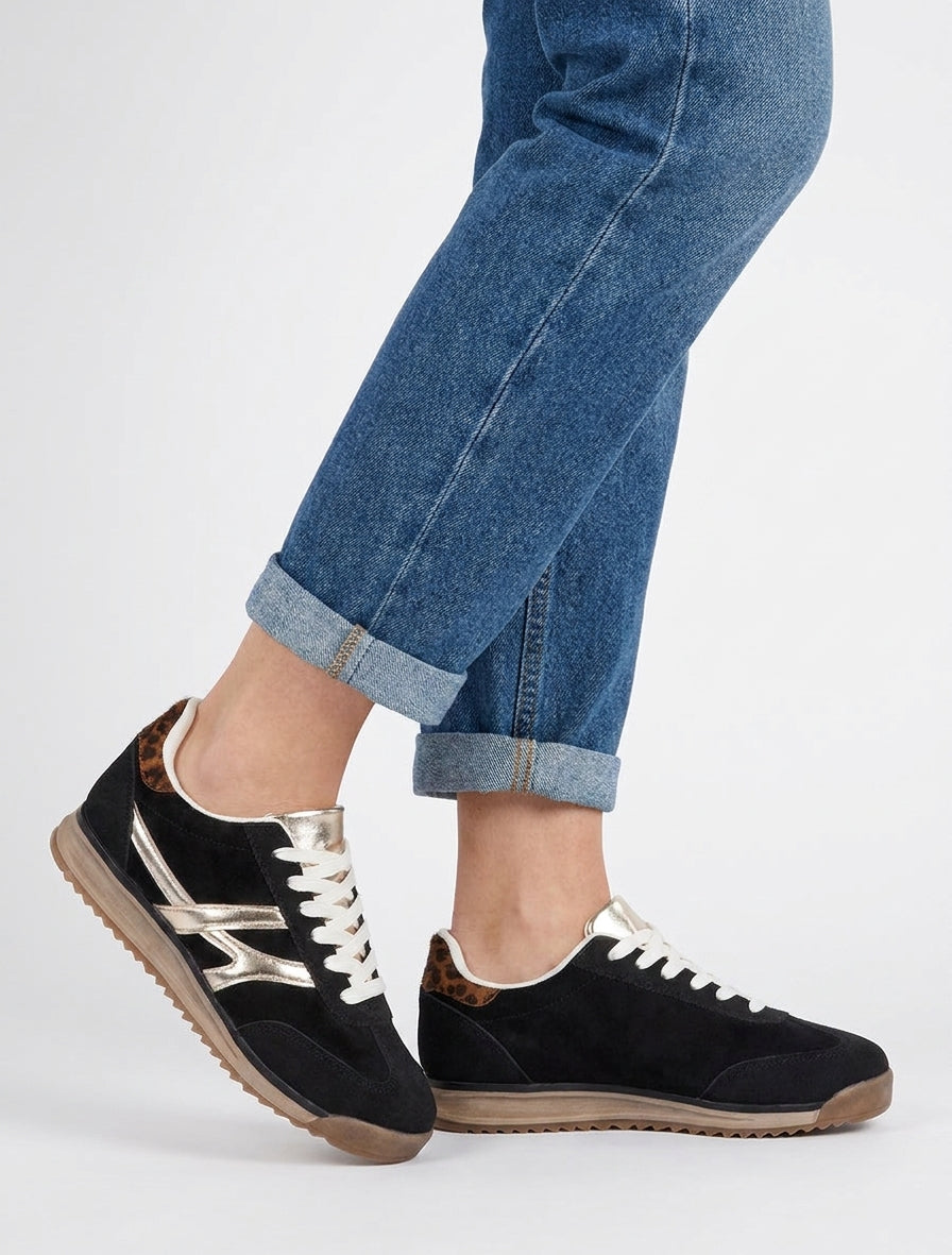 Sneakers in camoscio con rinforzo stampato leopardato - Nero