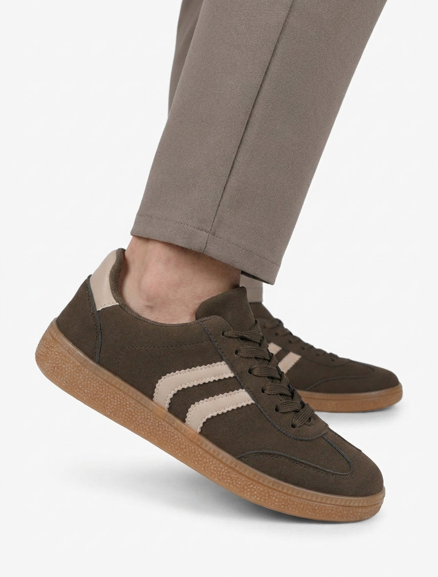 Sneakers effetto nabuk con suola in gomma - Cachi