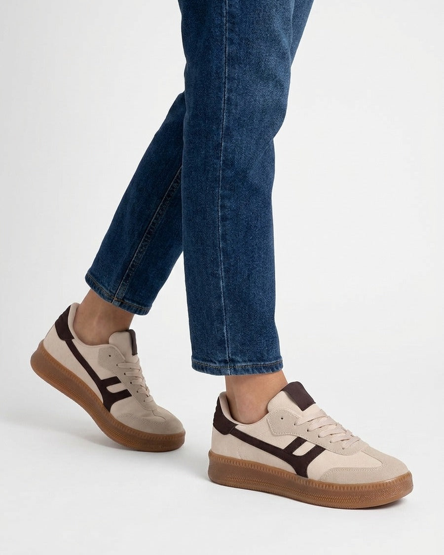 Sneakers effetto nabuk con inserto grafico - Beige