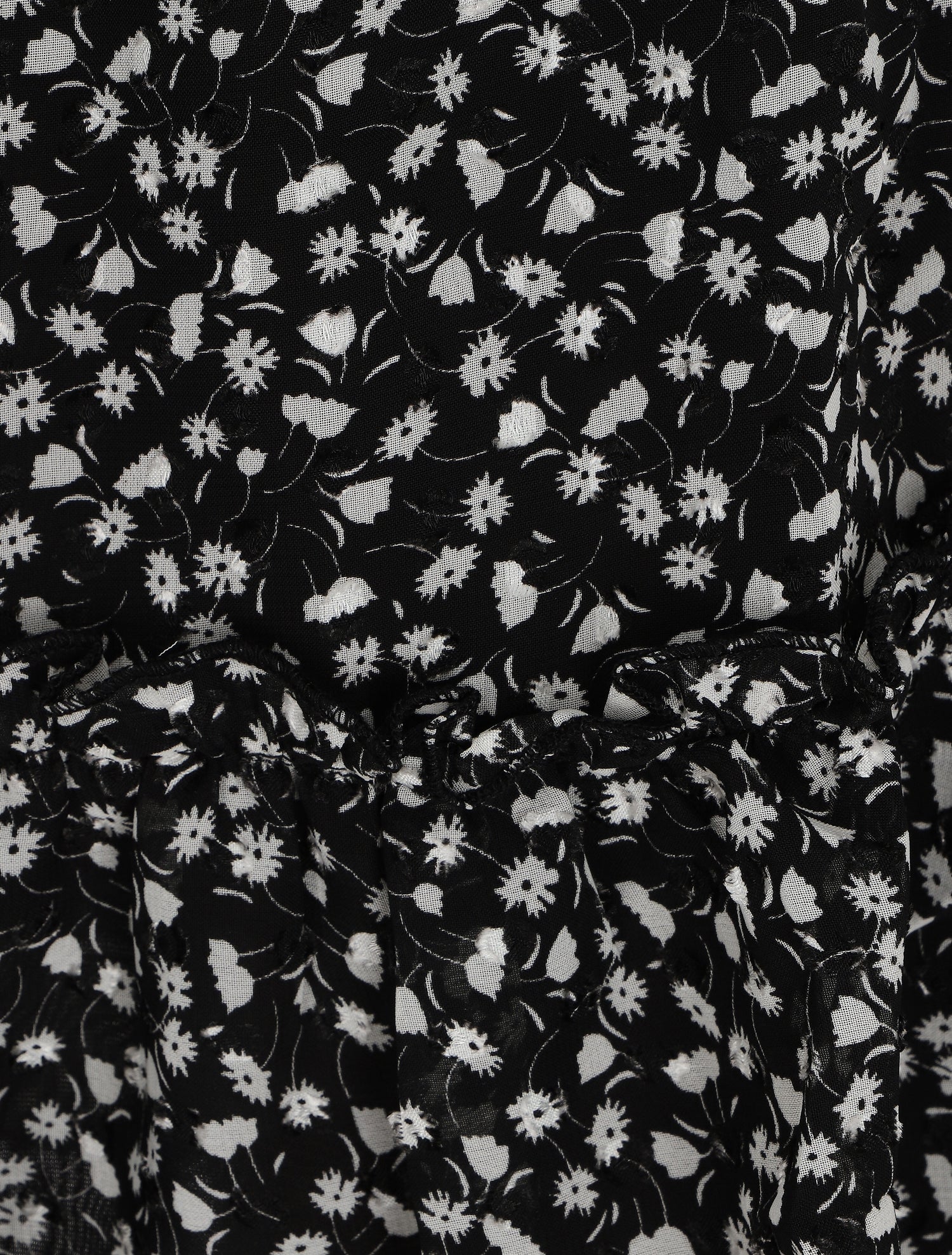 Jupe courte à imprimé fleuri et bords volantés - Noir - 3