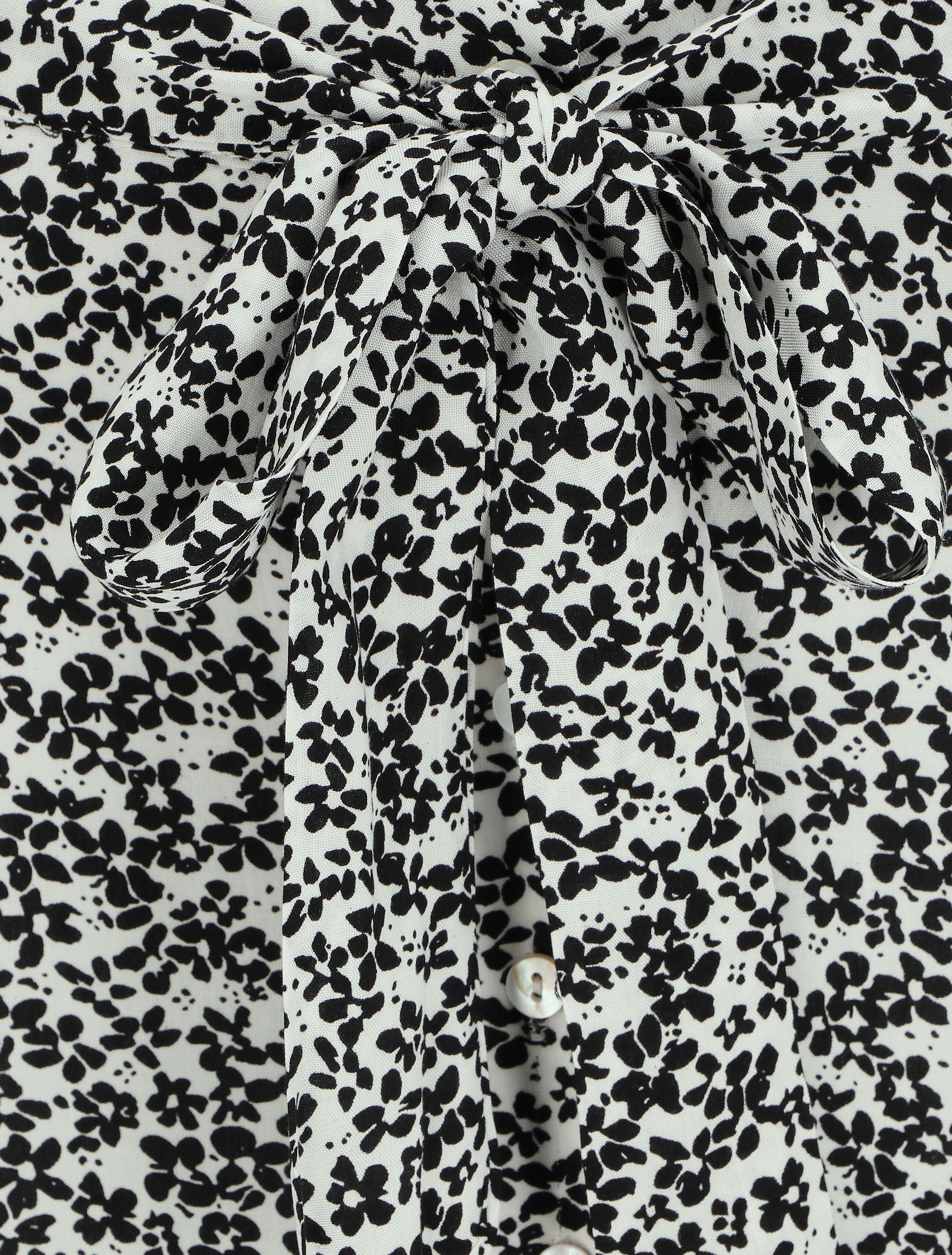 Jupe longue boutonnée à bas asymétrique - Noir - 3