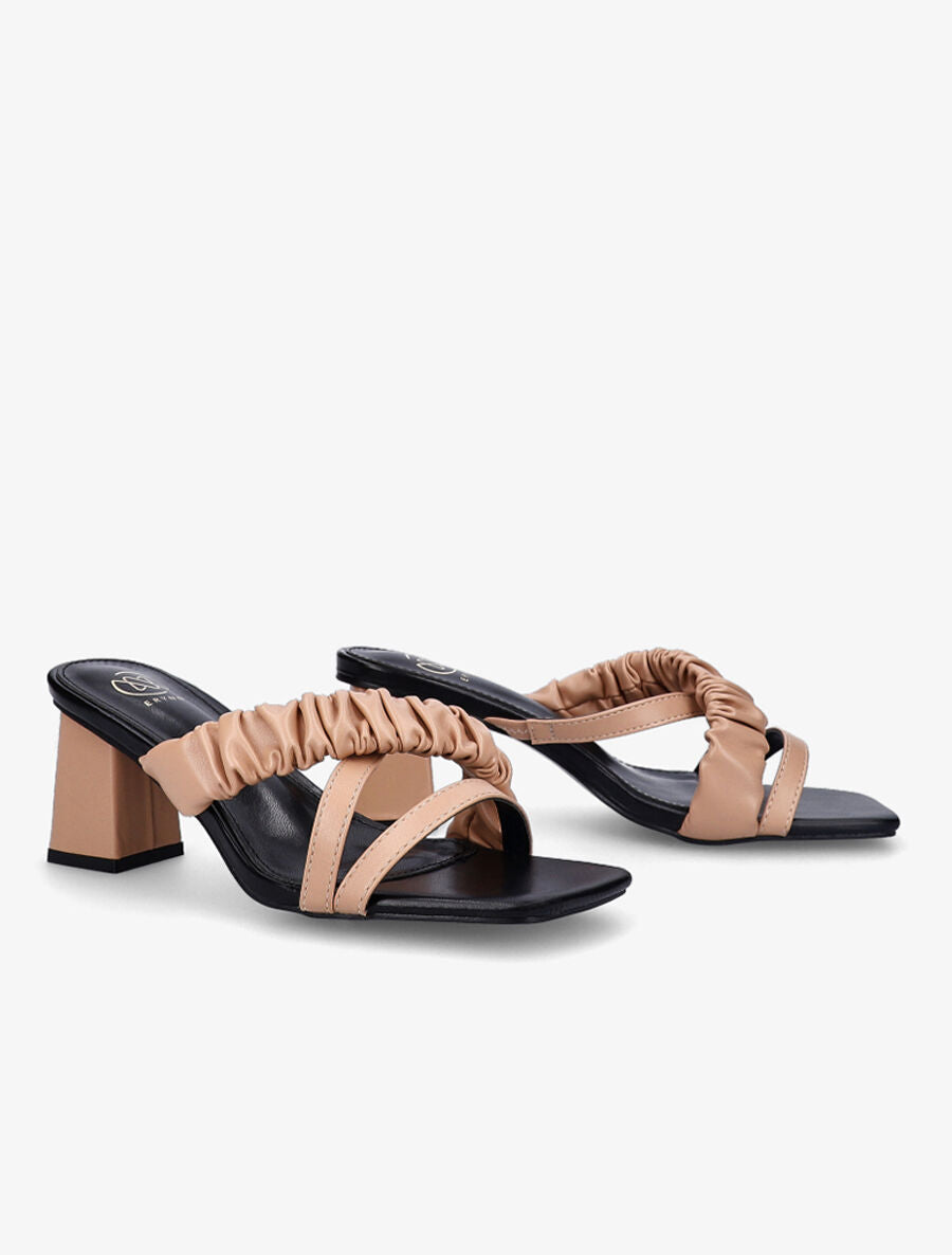 Mules à talon carré et brides stylisées - Camel - 4