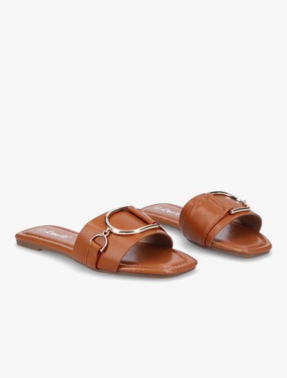 Mules plates à boucles stylisées - Camel - 4