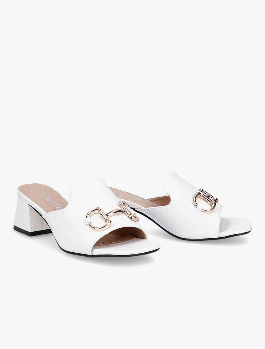 Mules en simili à boucle métallique dorée - Blanc - 4