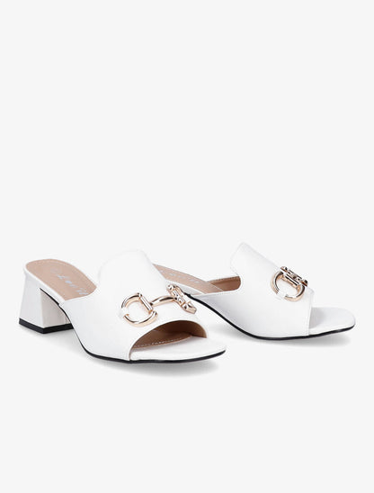 Mules en simili à boucle métallique dorée - Blanc - 4