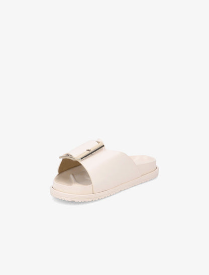 Claquettes en simili à boucle métallique - Beige - 3