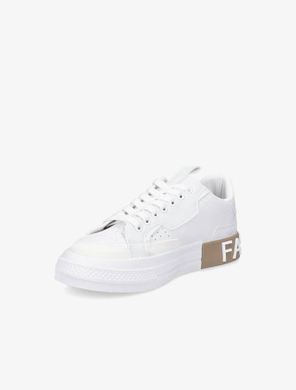 Sneakers à inscription et détail suédine - Blanc - 3
