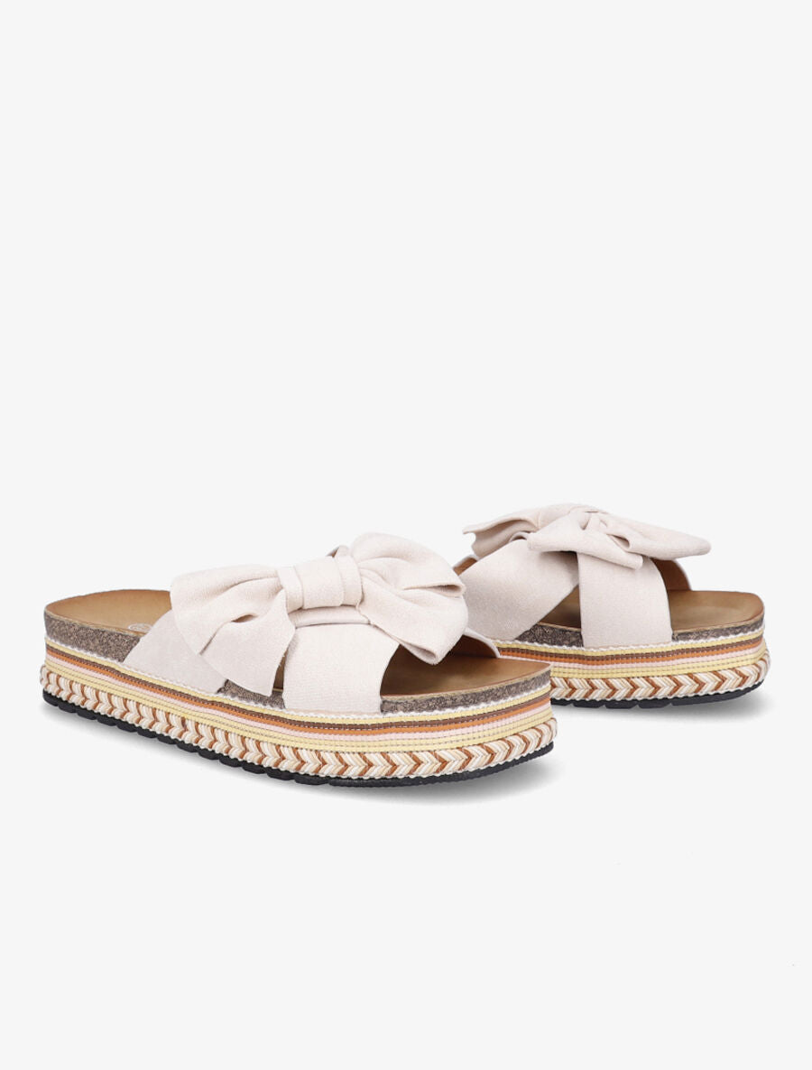 Claquettes en suédine à plateforme stylisée - Beige - 4