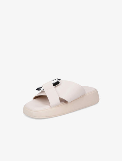 Claquettes croisées à boucle stylisée - Beige - 3