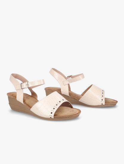 Sandales compensées à bride perforée effet croco - Beige - 4