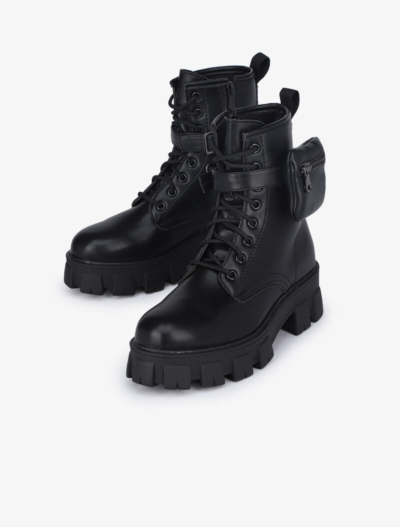Boots style militaire à lanières à pochette - Noir - 1