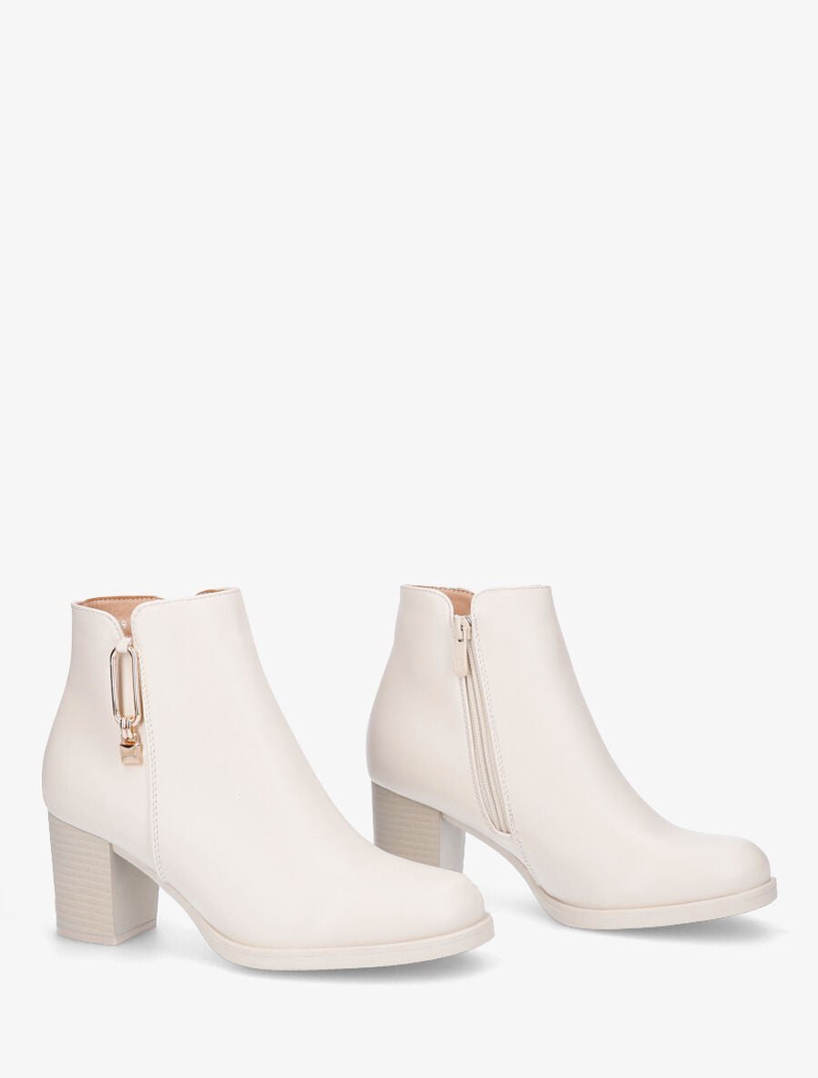 Bottines à talon et bijou - Beige - 4