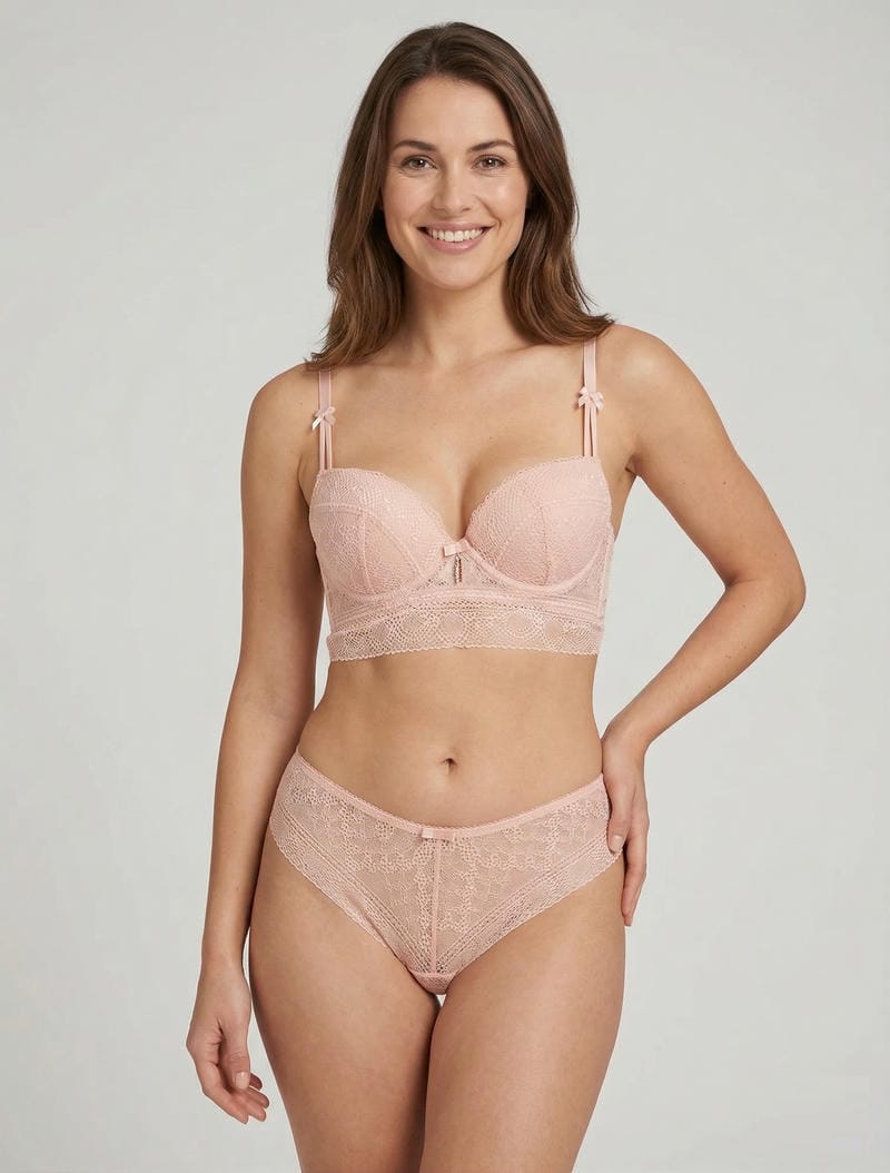 Completo reggiseno e mutandine e gioielli con strass. - Rosa
